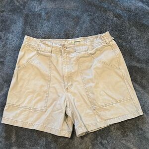 Cabela’s khaki Outdoors shorts - size 36 men’s